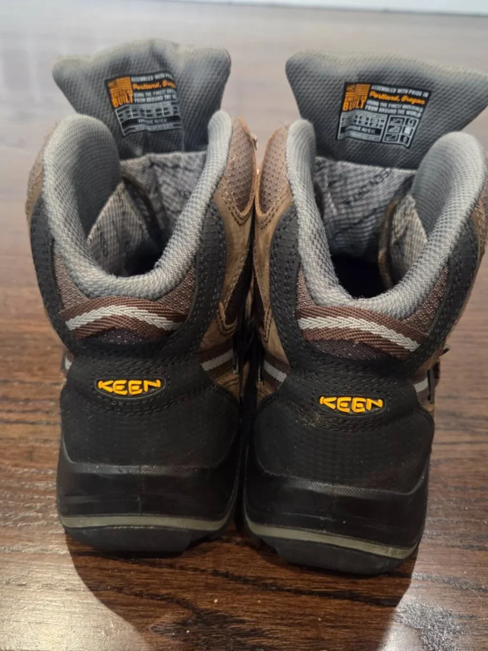 KEEN Durand Mid WP Men's Size 11 Waterproof Hiking Boots Brown